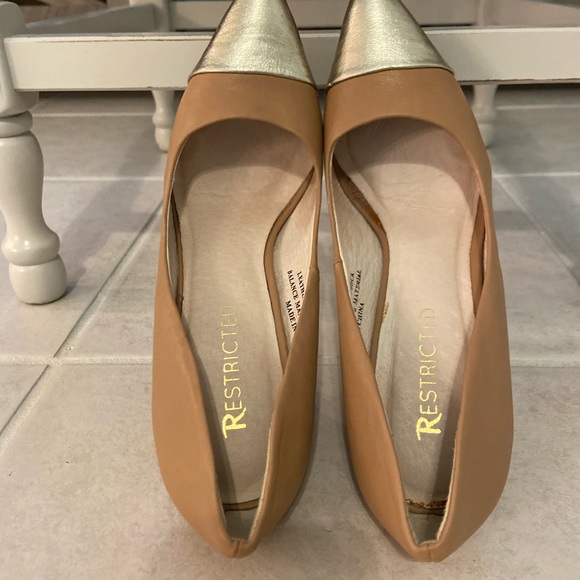 Restricted Just Dance Pointed Toe Pumps - Picture 5 of 8